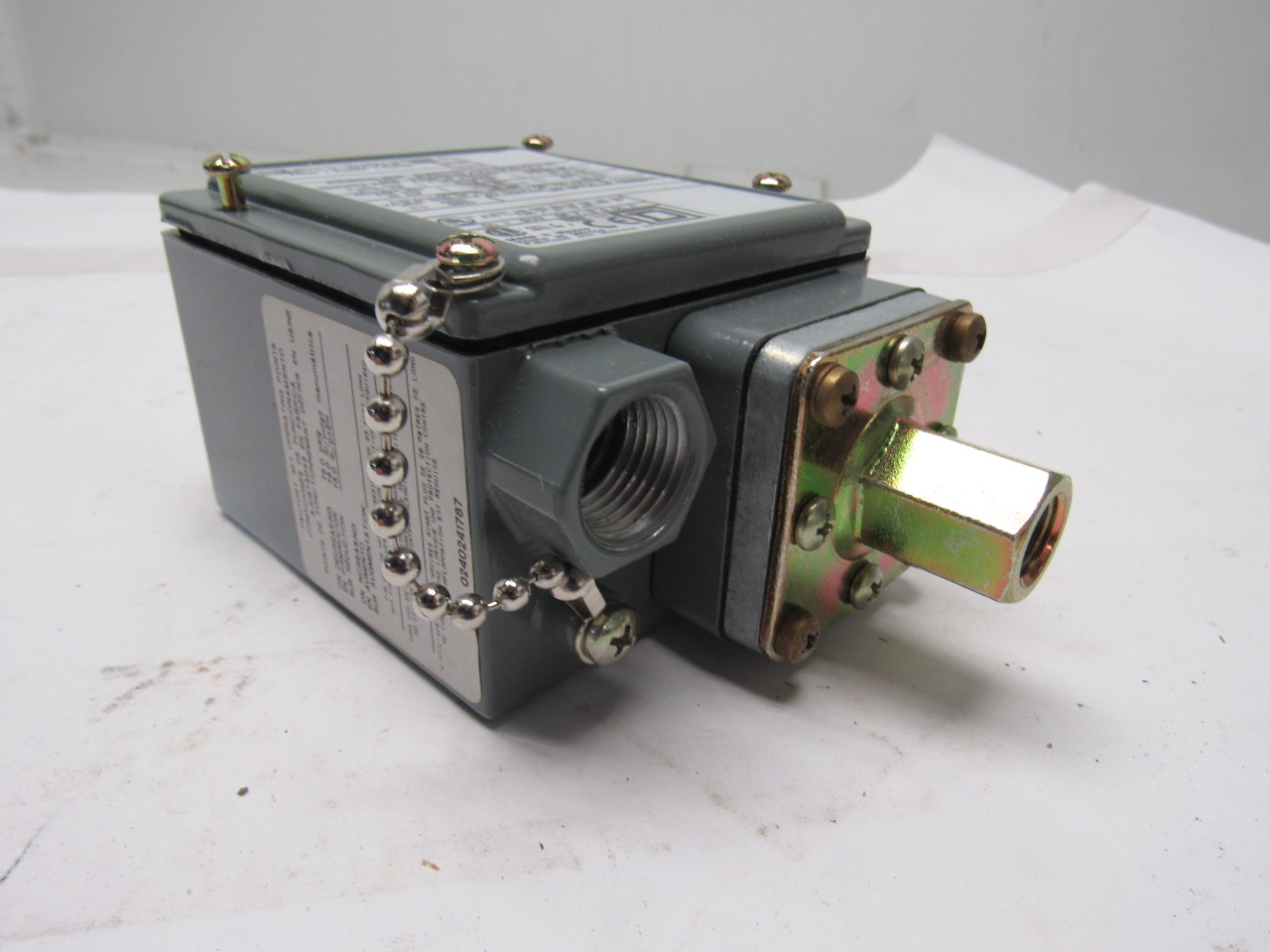 Square D 9012 GAW5 Ser. C Adjustable Industrial Pressure Switch