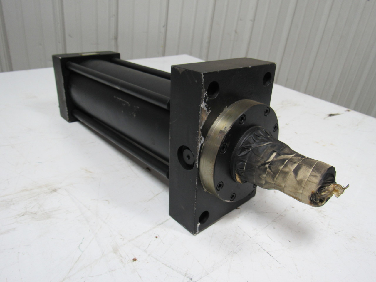 Parker CJJHMIRPF34MM1100 Hydraulic Tie Rod Cylinder 100mm Bore 280mm