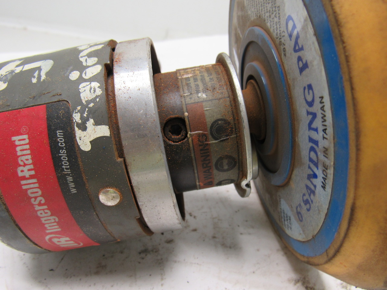 Ingersoll Rand 311A Dual Action DA Air Sander W/6" Sanding Pad 12,000RPM