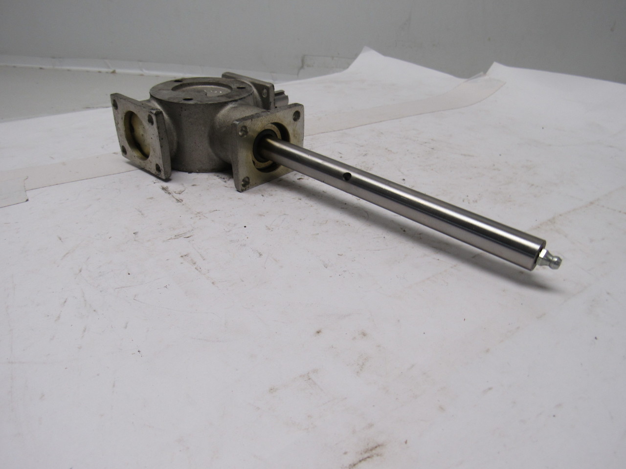 Hub City AD2/5 Right Angle Bevel Gear Drive 11 Ratio 5/8" Dia. Shafts