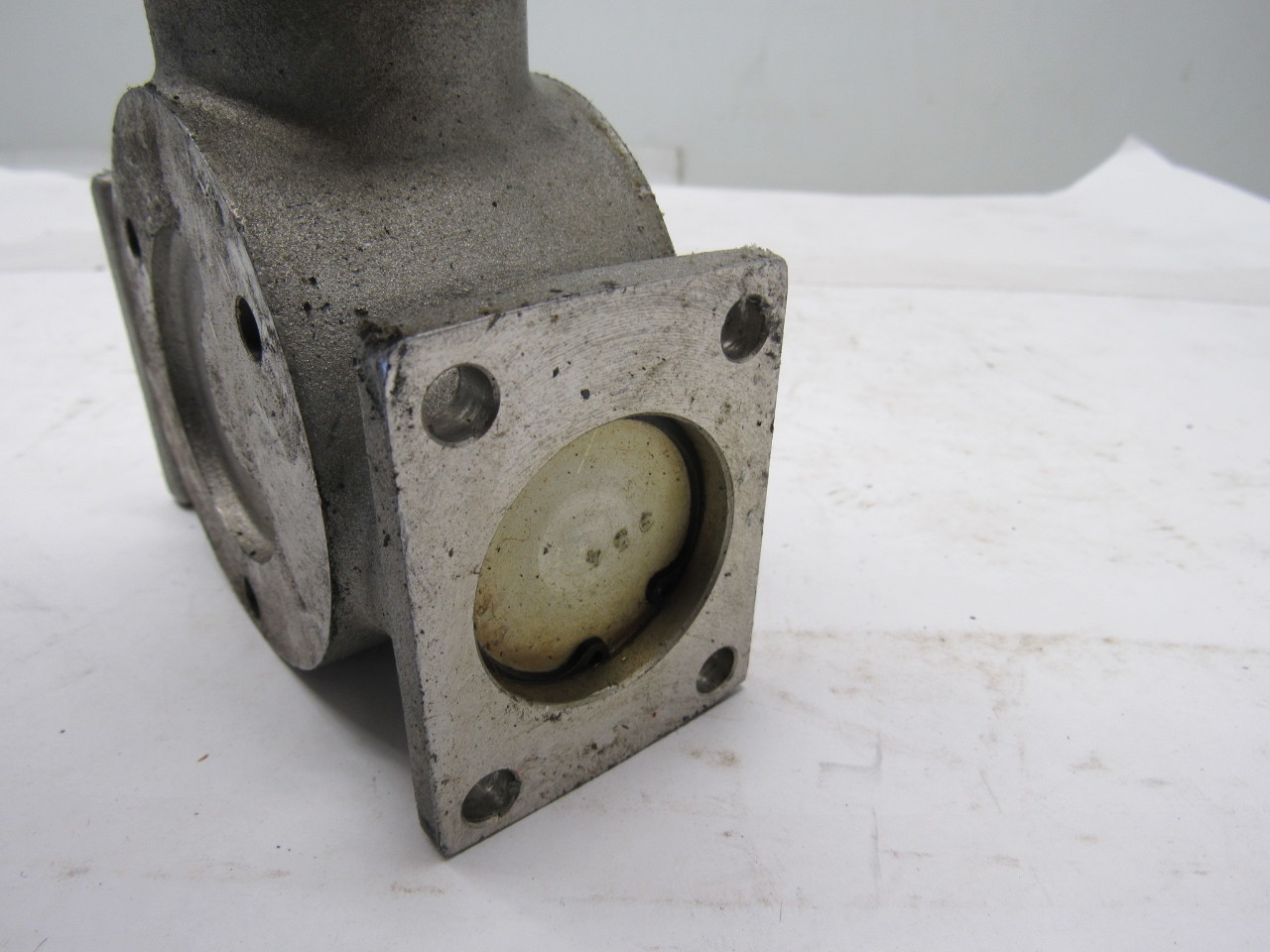 Hub City AD2/5 Right Angle Bevel Gear Drive 11 Ratio 5/8" Dia. Shafts