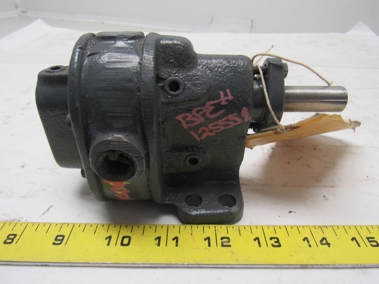 Brown & Sharpe No. 1 Hydraulic Rotary Gear Pump 1.1 GPM at 200PSI 9/16" Shaft