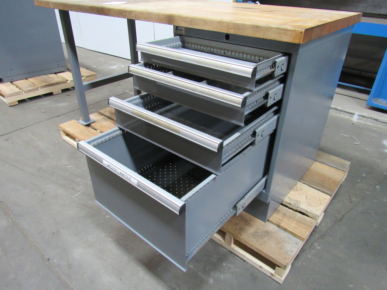 LISTA 72"x30" 4 Drawer Industrial Workbench Station Tool 18