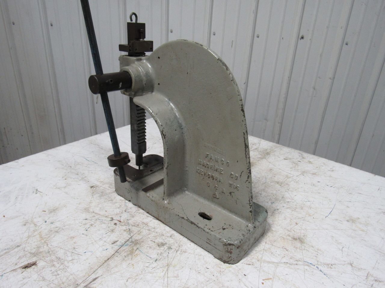 Famco Model 2 Single Lever 2 Ton Arbor Press 351 Ratio 61/2" Throat