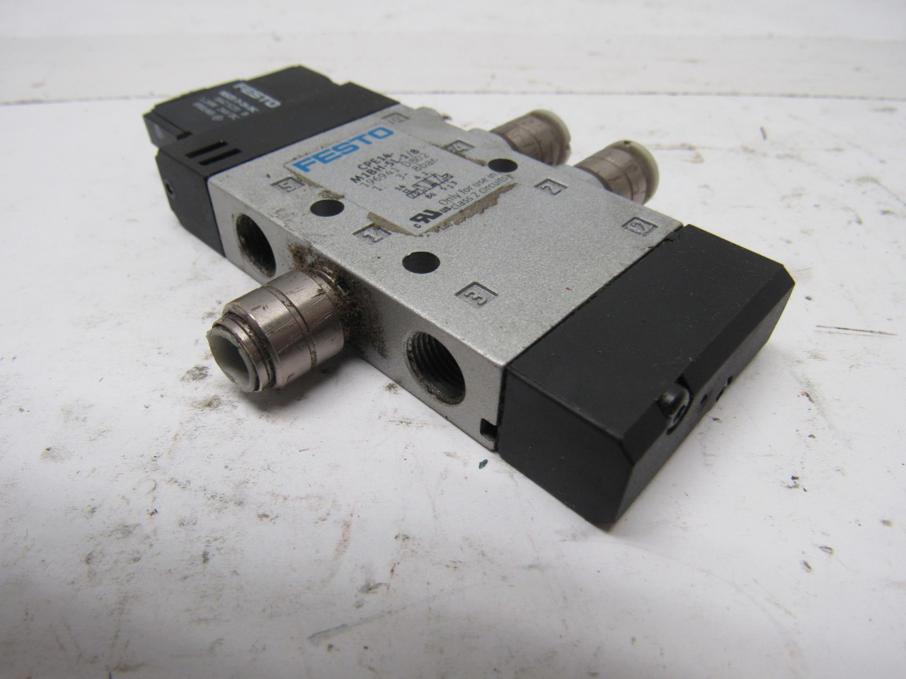 Festo CPE14M1BH5L1/8 Pneumatic Directional Control Valve 24VDC eBay