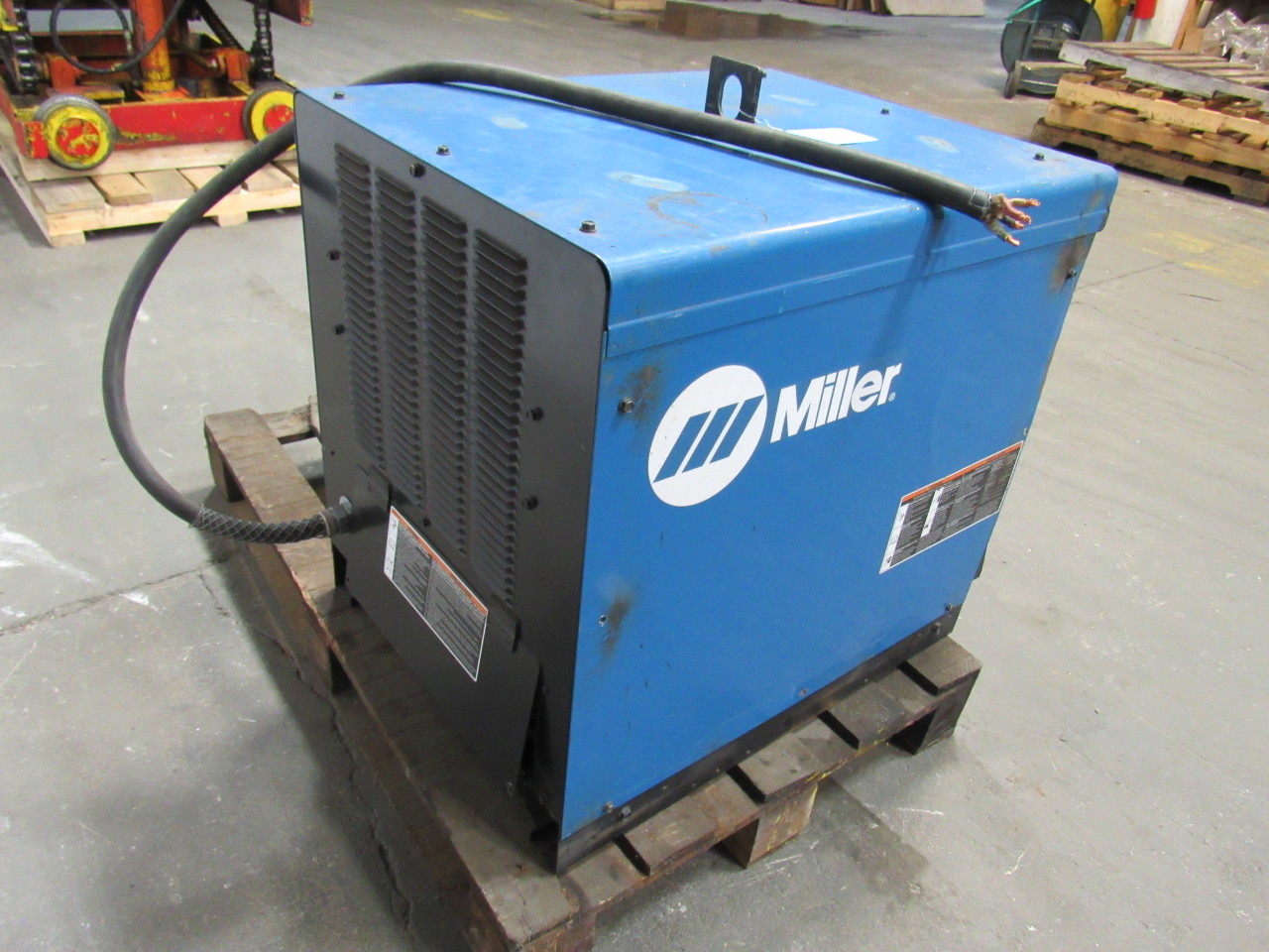 MILLER GOLD STAR 302 ARC Welder Power Source 300A 32VDC 60 Duty eBay