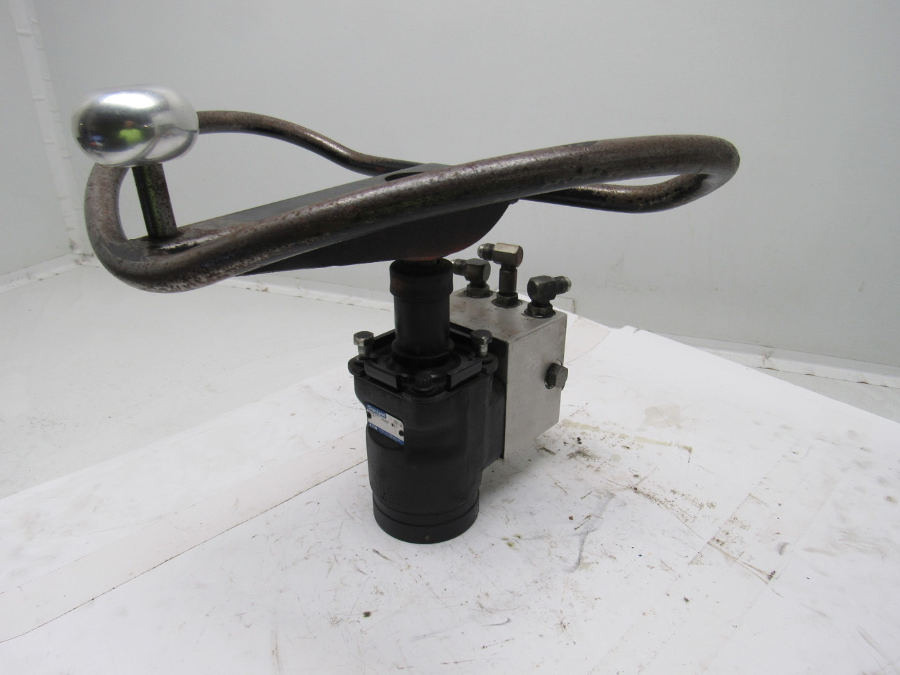 CHARLYNN 211 1007 001 Power Steering Unit From Raymond 31DR25TT eBay