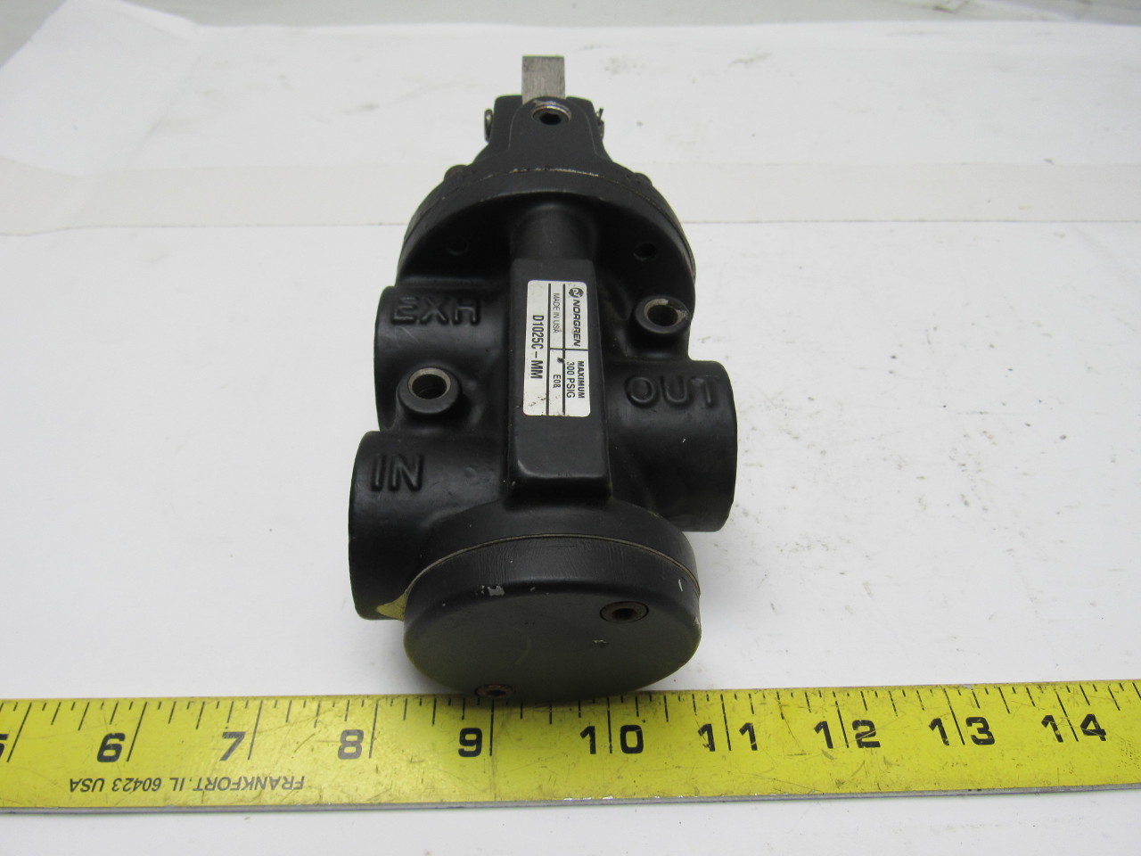 D1025CMM 3 Way Foot Operated Manual Pneumatic Poppet Valve 3/4