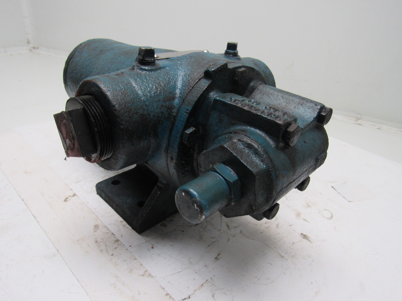 Viking HL4195 Heavy Duty High Speed Gear Pump 11/2" Ports 3/4" Shaft w