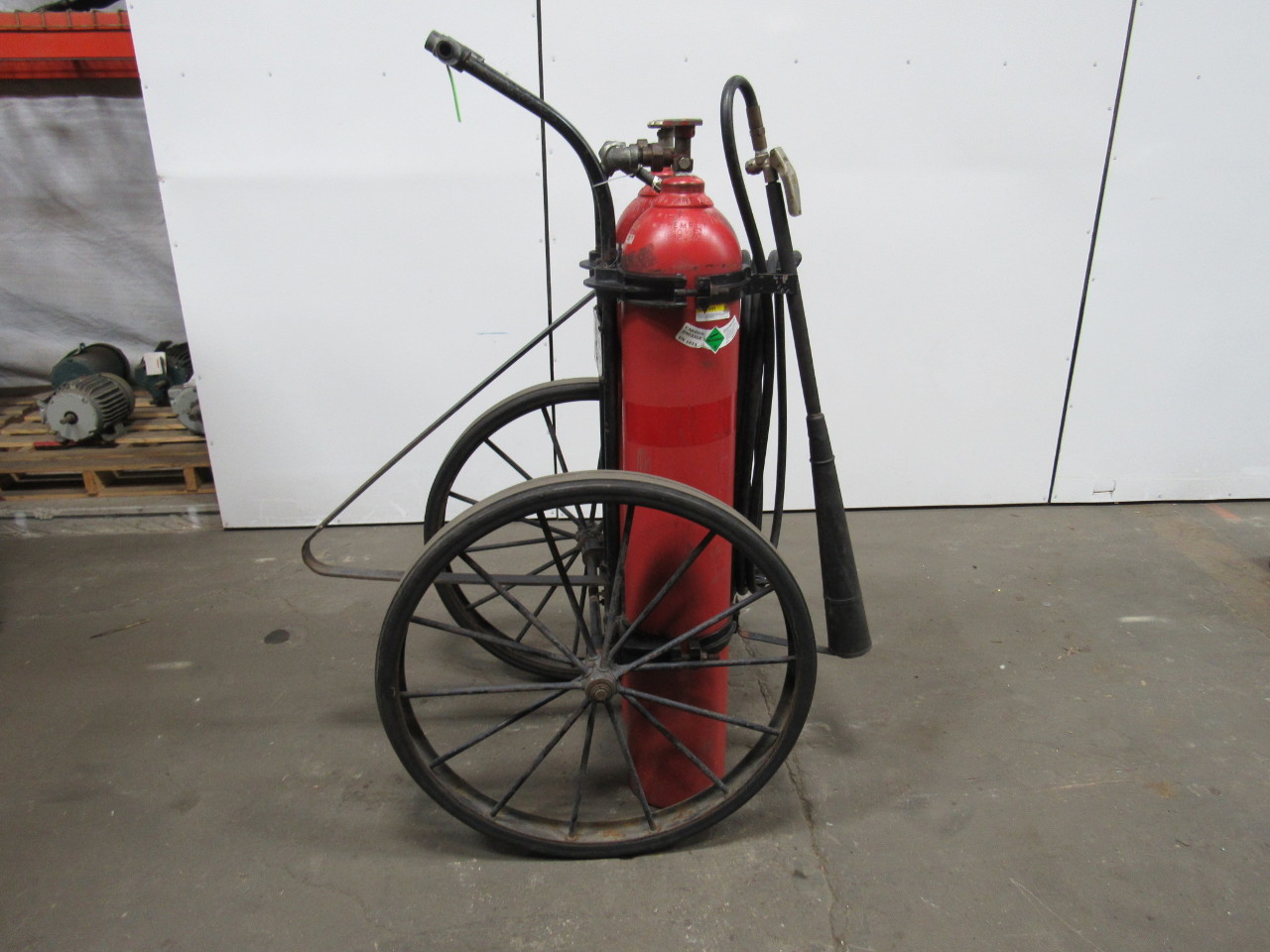 COTWO 100 LB Vintage Wheeled CO2 Charged Fire Extinguisher 25' Hose