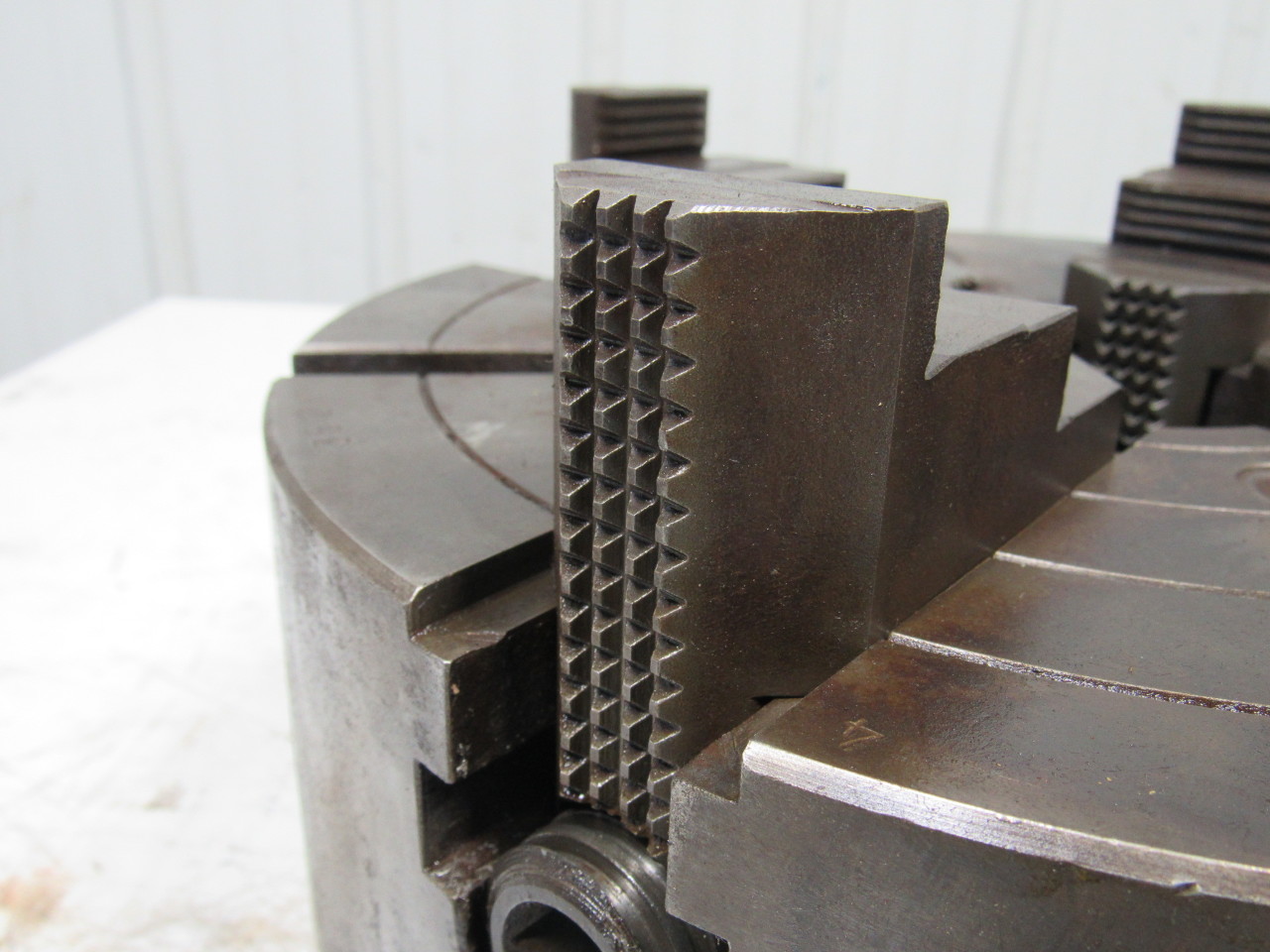 Cushman 12" Independent 4 Jaw Lathe Chuck W/D16 Mount, Key & Reversible Jaws