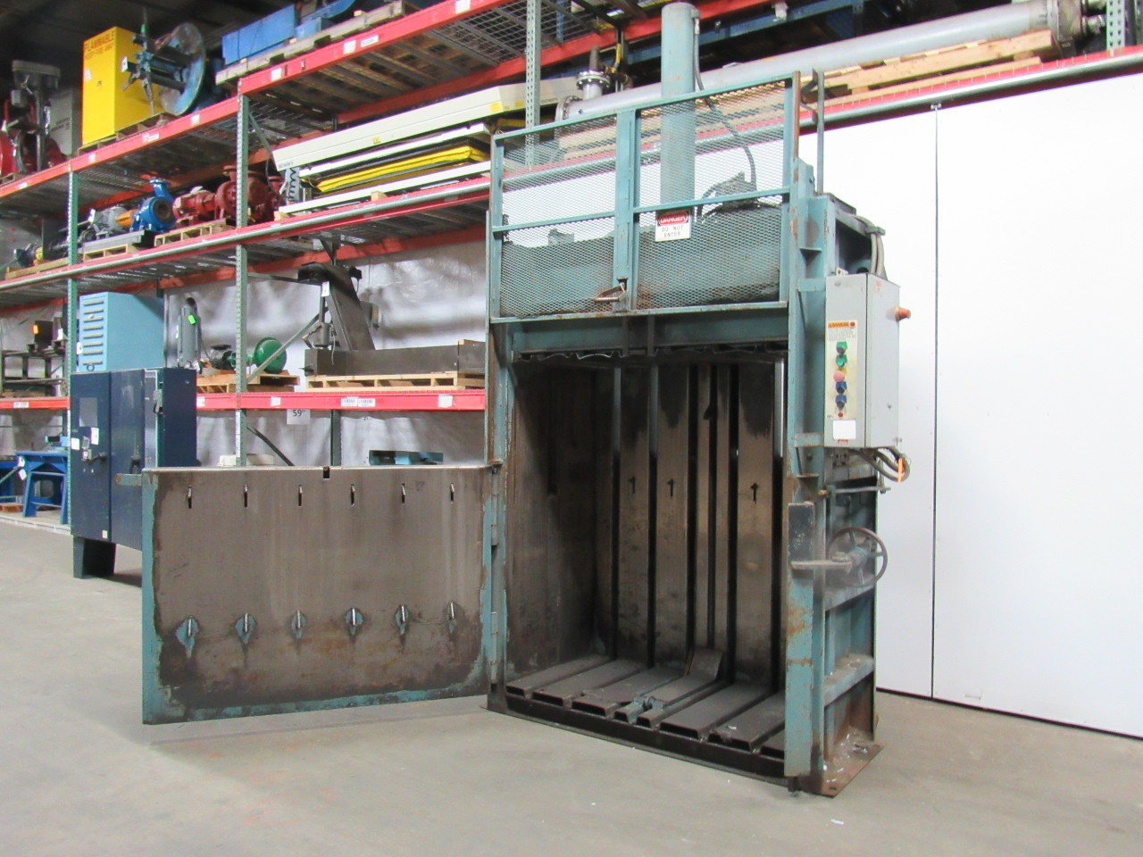 MARATHON 10 HP Vertical Baler Compactor Recycler 1400Lb Bale 208230