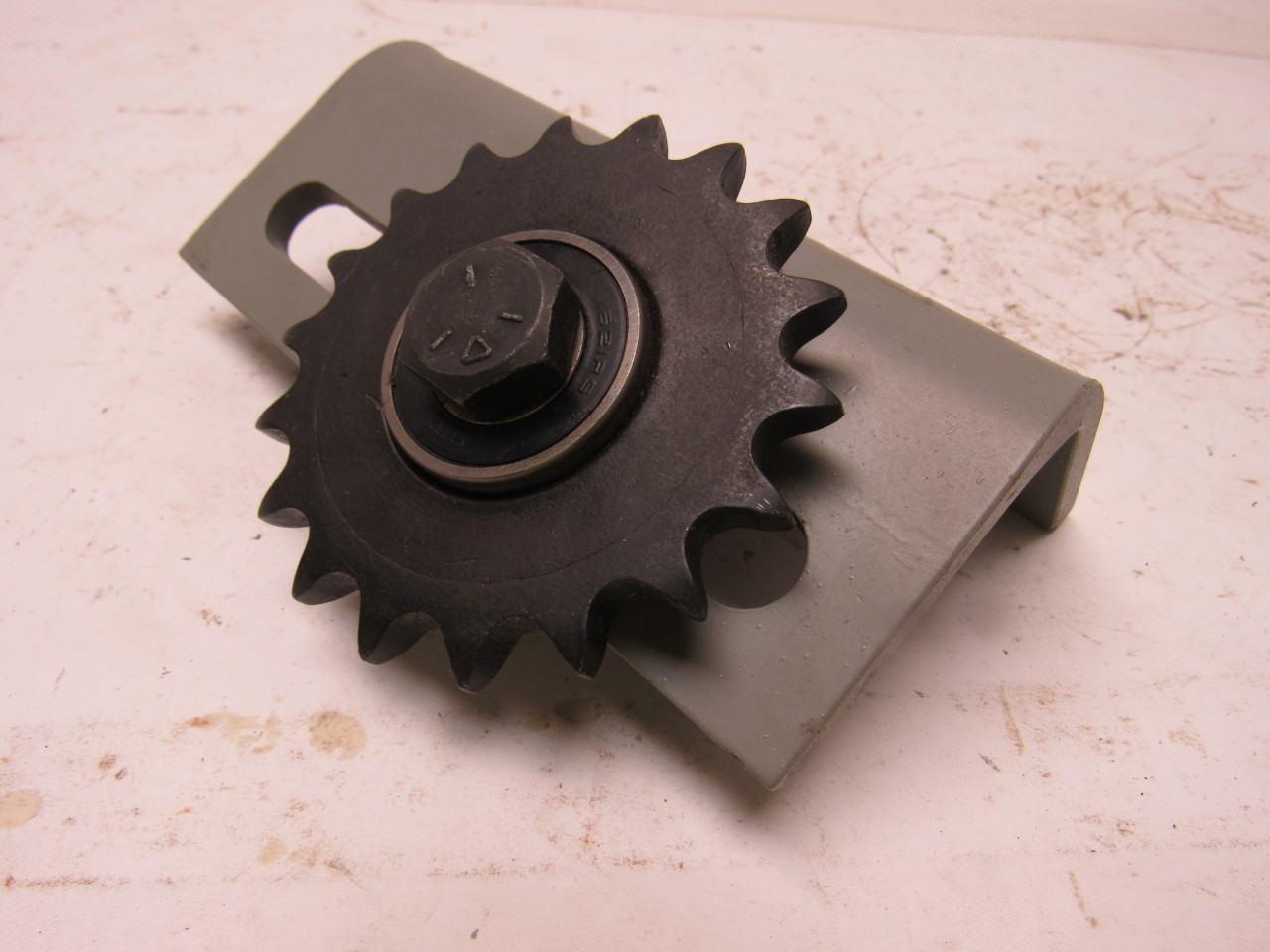18 Tooth Steel Idler Sprocket for ANSI Roller 41 Chain 1/2" Pitch W
