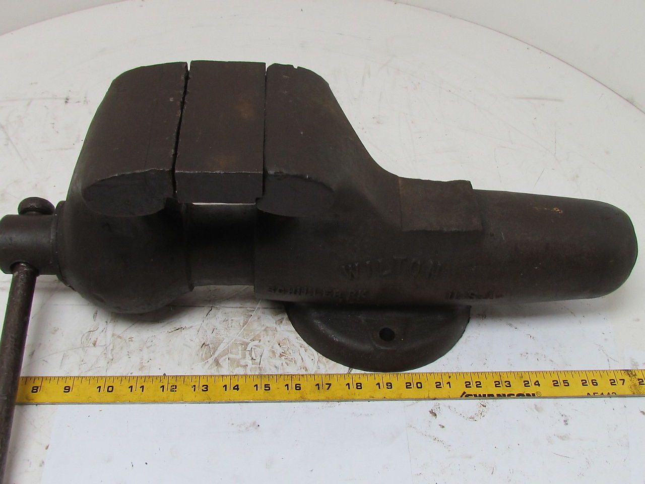 Wilton 500N 5" Machinist Blacksmith Bullet Bench Vise 6' Opening Made