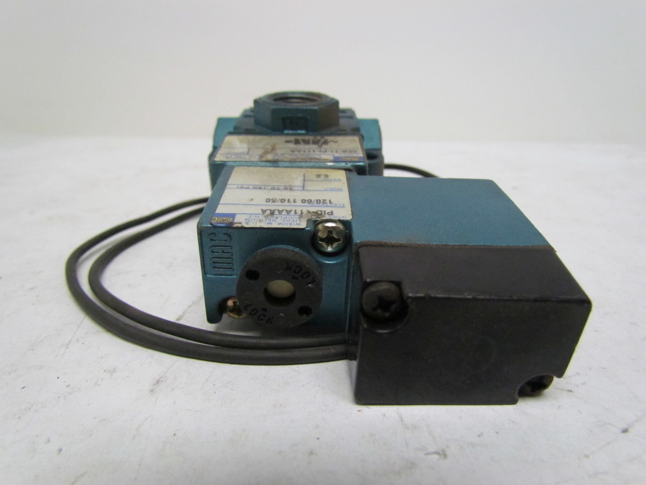 Mac Valves 55B11PI111AA Mac 55B11PI111AA 120/60 Pneumatic Solenoid
