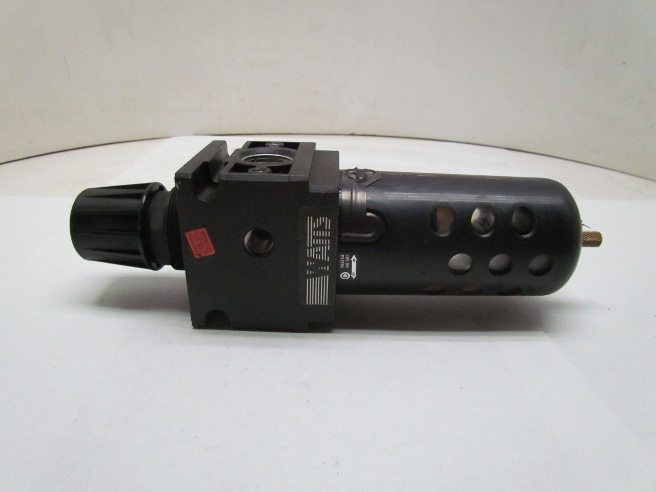 Watts Fluidair B10506BJC 3/4"NPT 125PSI Filter Regulator eBay