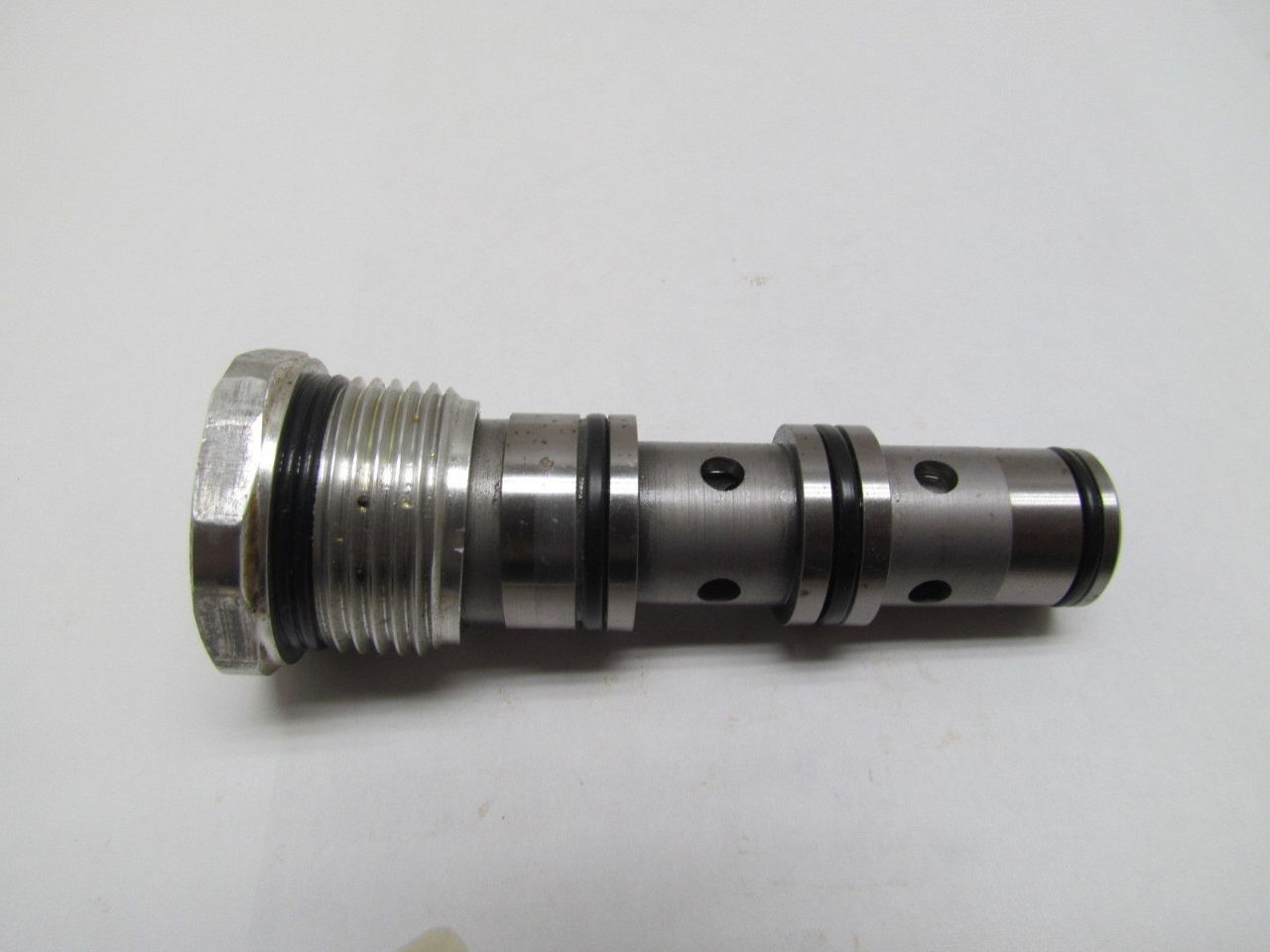 Fluid Controls 2F10N3.0S Hydraulic Flow Regulator Cartridge Valve eBay