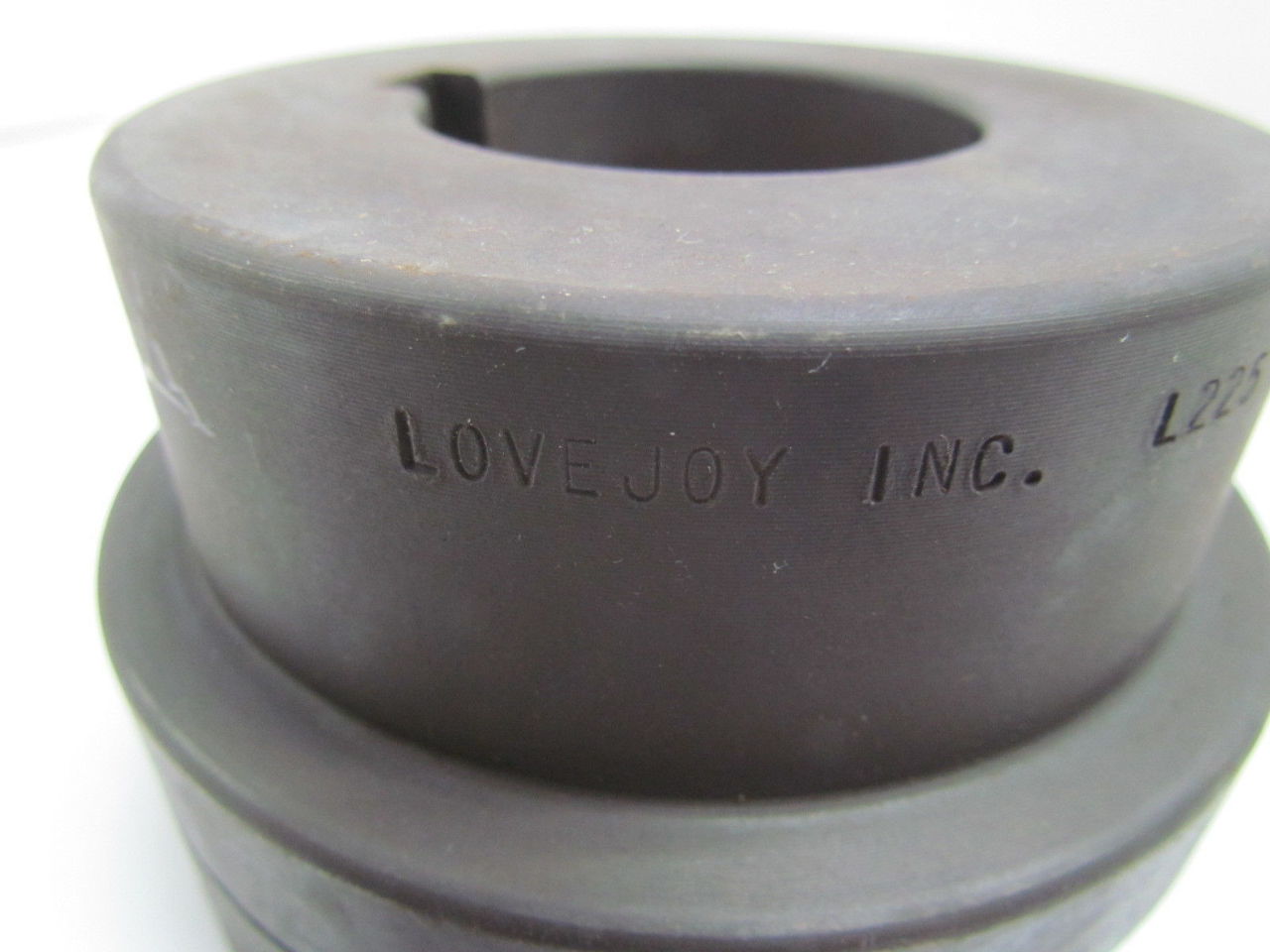 Lovejoy L225 12240 Motor Shaft Coupling 21/8" Finished Bore 1/2" Kw 2
