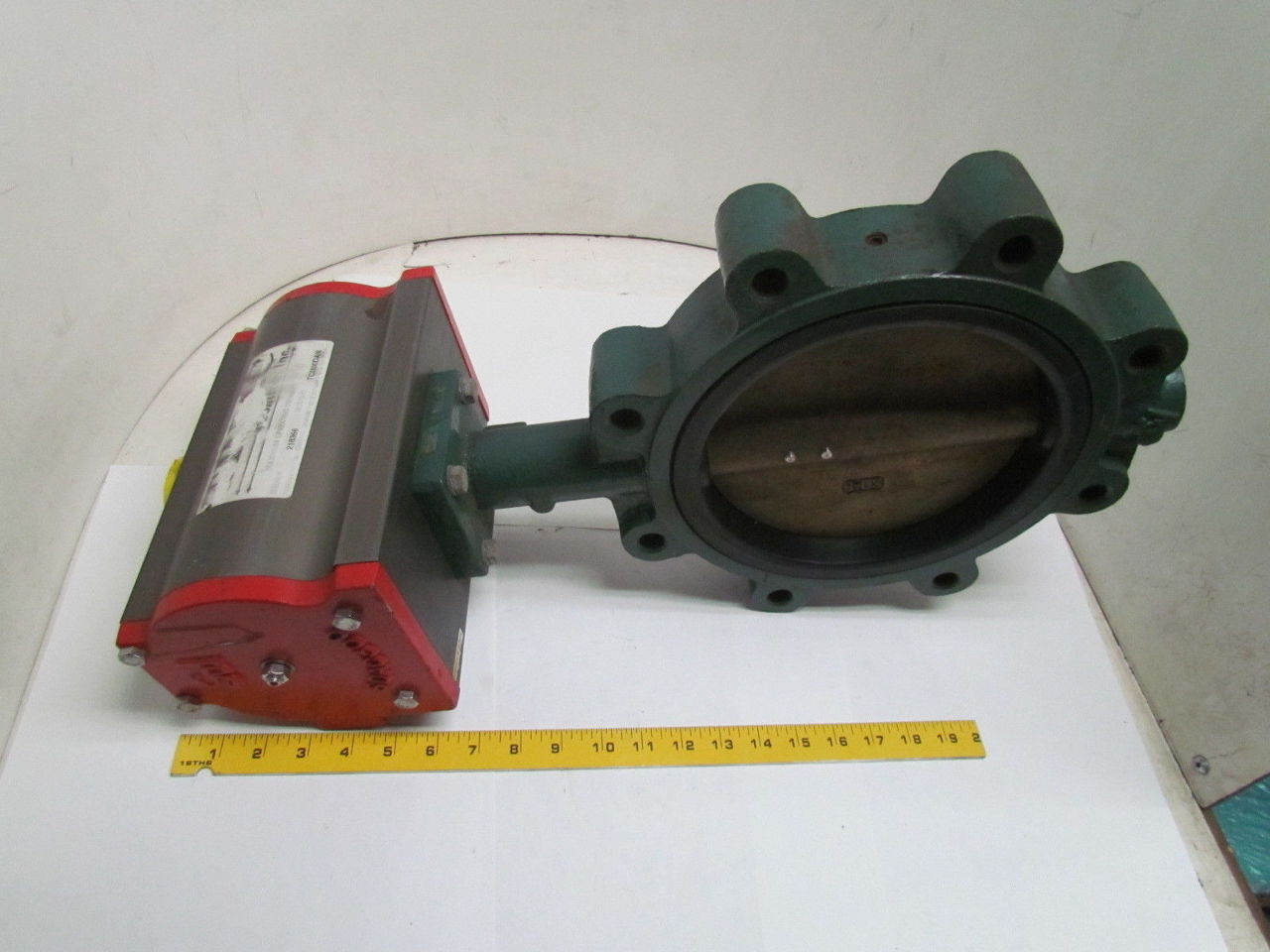 Triac Controls Inc TCI300DA/8 SDAC300 Pneumatic Actuator w/8" Butterfly