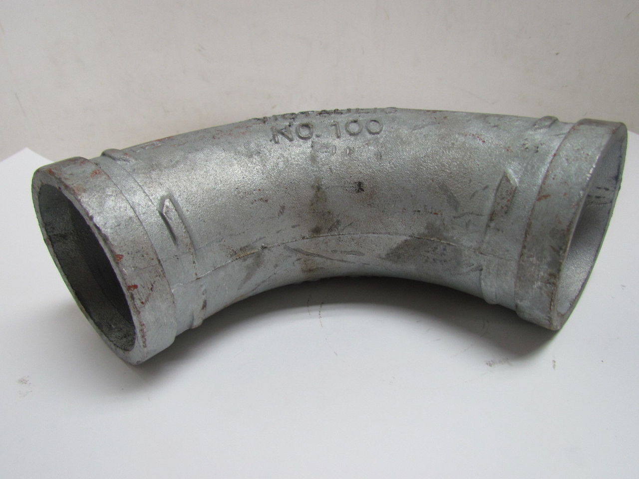 Victaulic No 100 3"90 Degree Long Radius Grooved Pipe Fitting