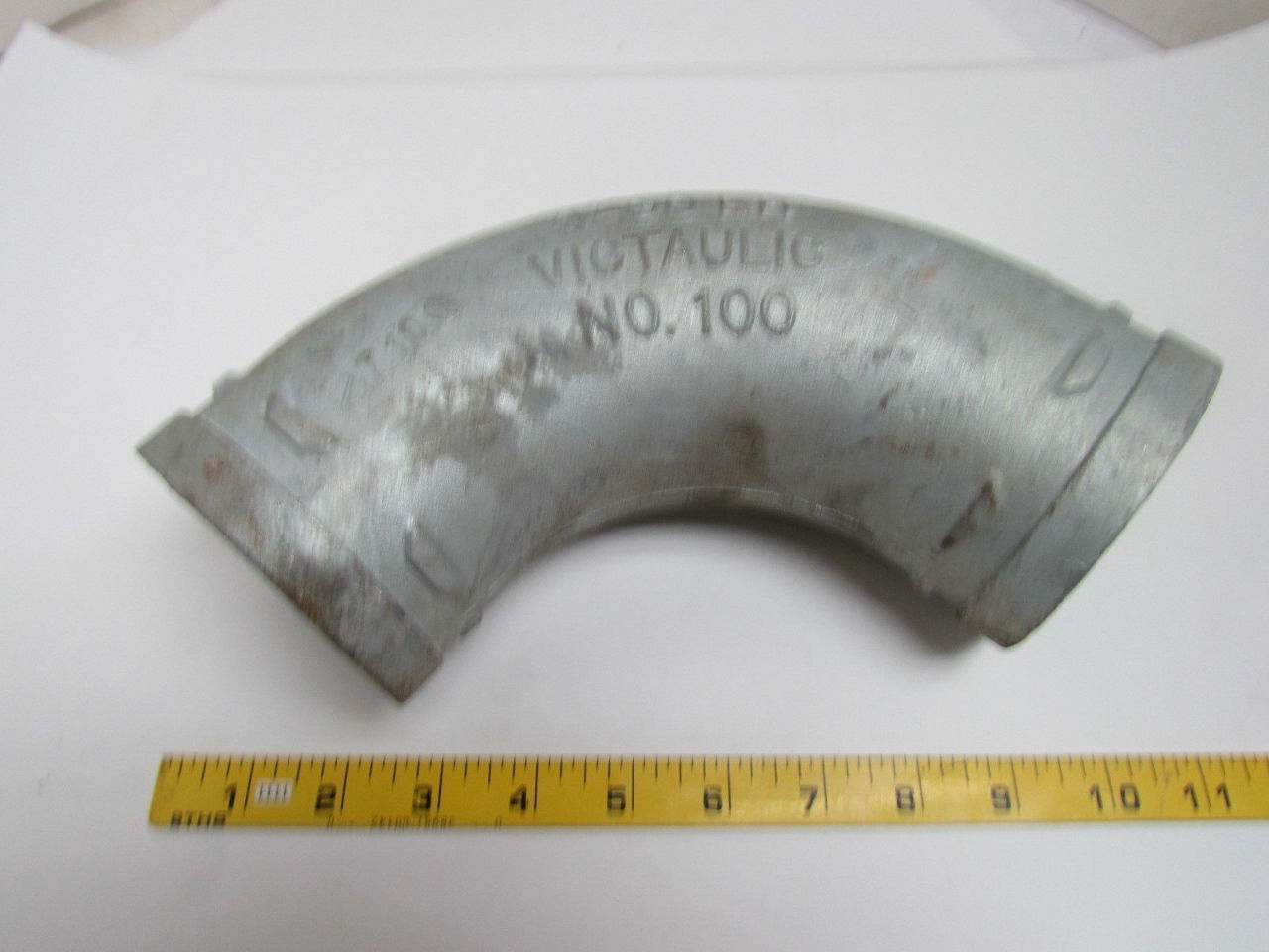 Victaulic No 100 3"90 Degree Long Radius Grooved Pipe Fitting