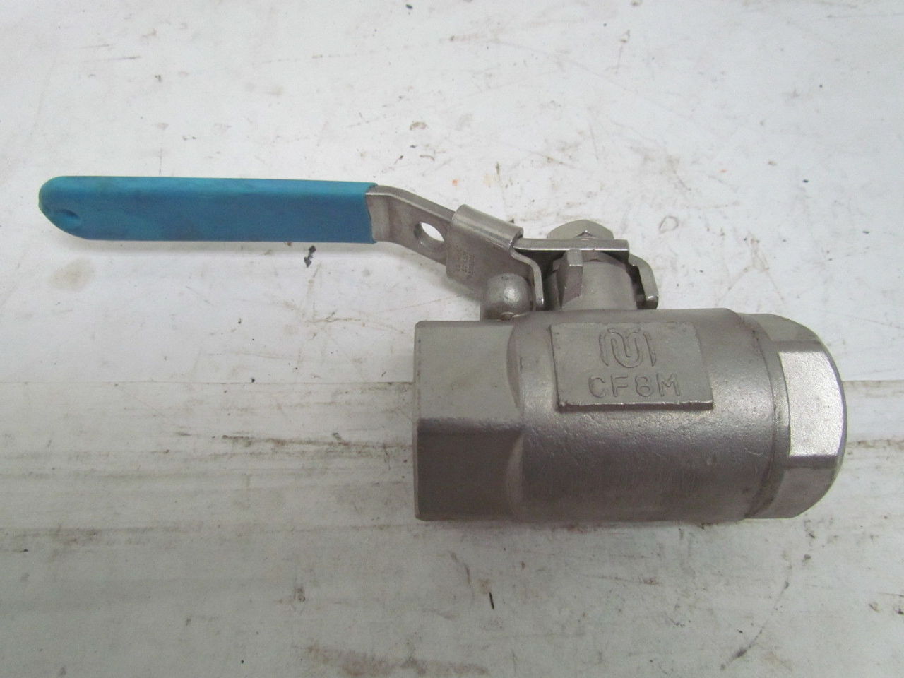 Milwaukee CF 8M 1" NPT 2000 WOG Stainless Steel Ball Valve Locking