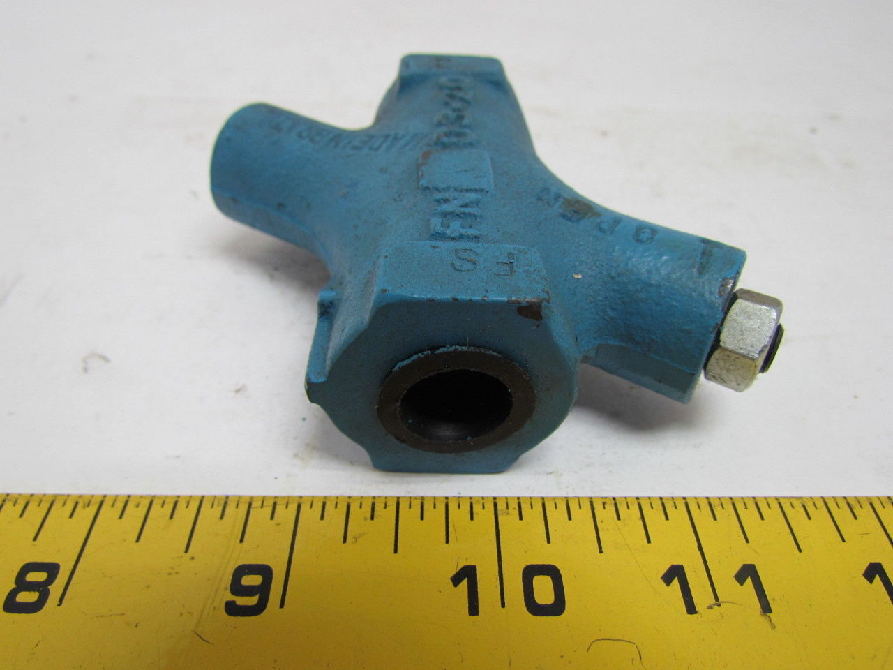 Vickers FN 0320 Flow Control Valve One Way Restrictor Type 3/8" NPT