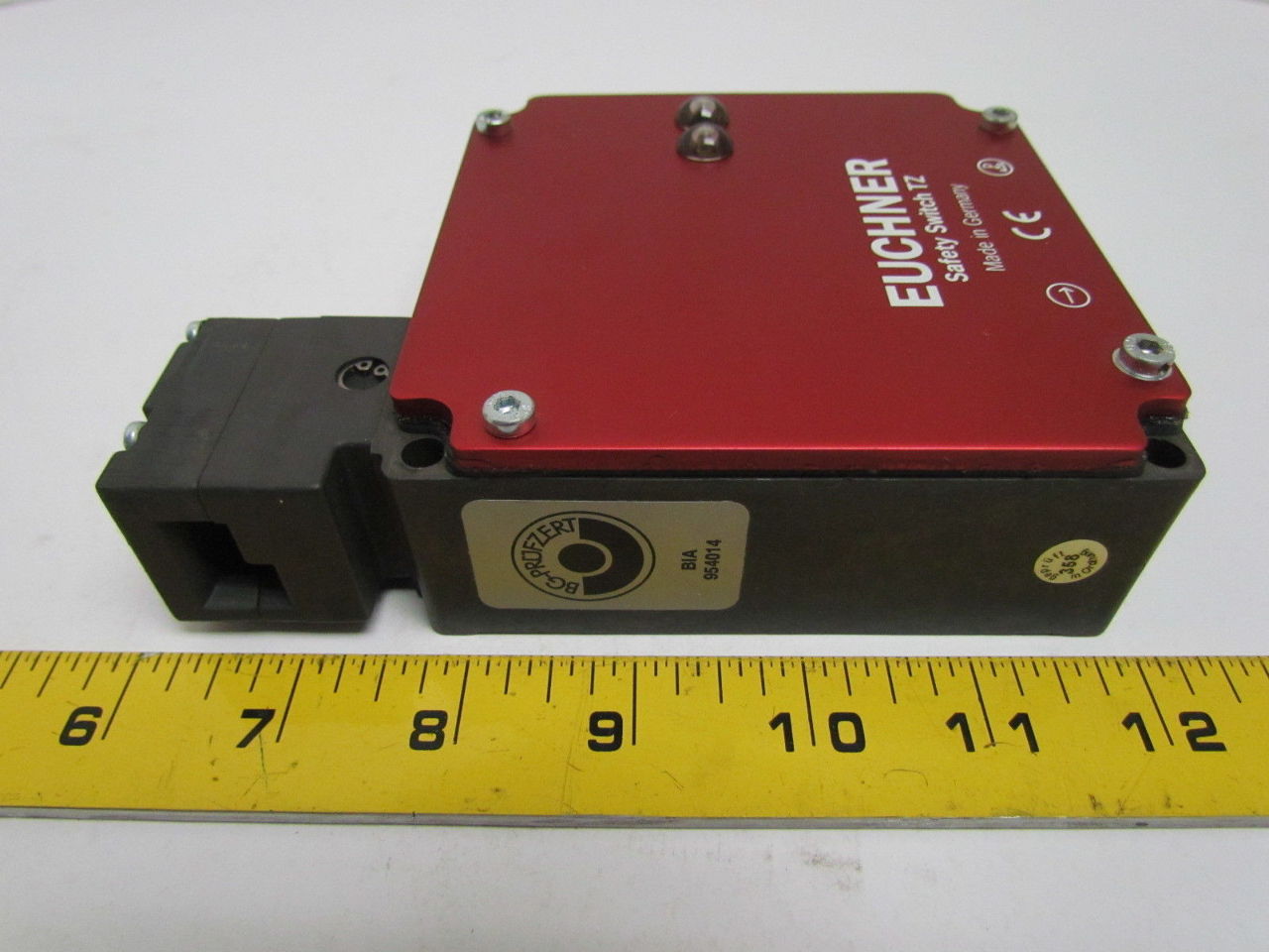 Euchner TZ1LE024PG TZ1LE024PGRC1653 Safety Switch TZ 24 VDC 230 VAC