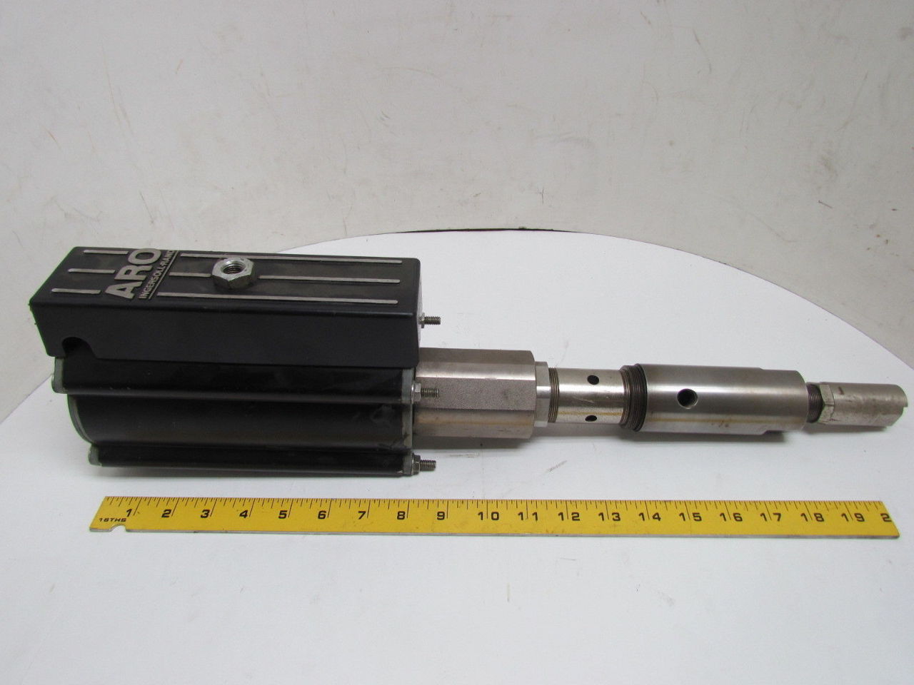 IR Ingersoll Rand ARO 281 Pneumatic AirOperated Two Ball Piston Oil