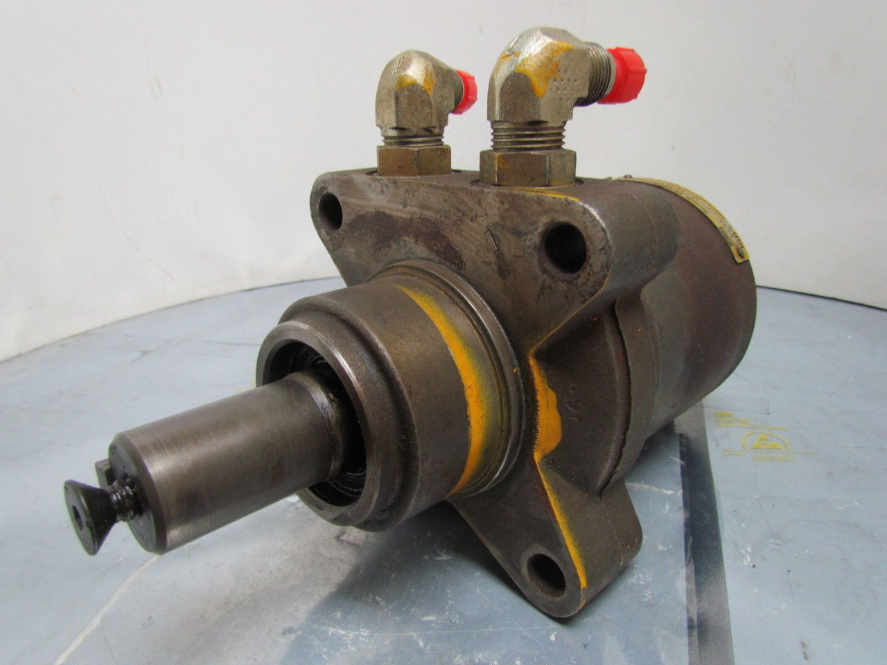 Parker 113A241HS0 Low Speed High Torque Hydraulic Motor 1.25" Key