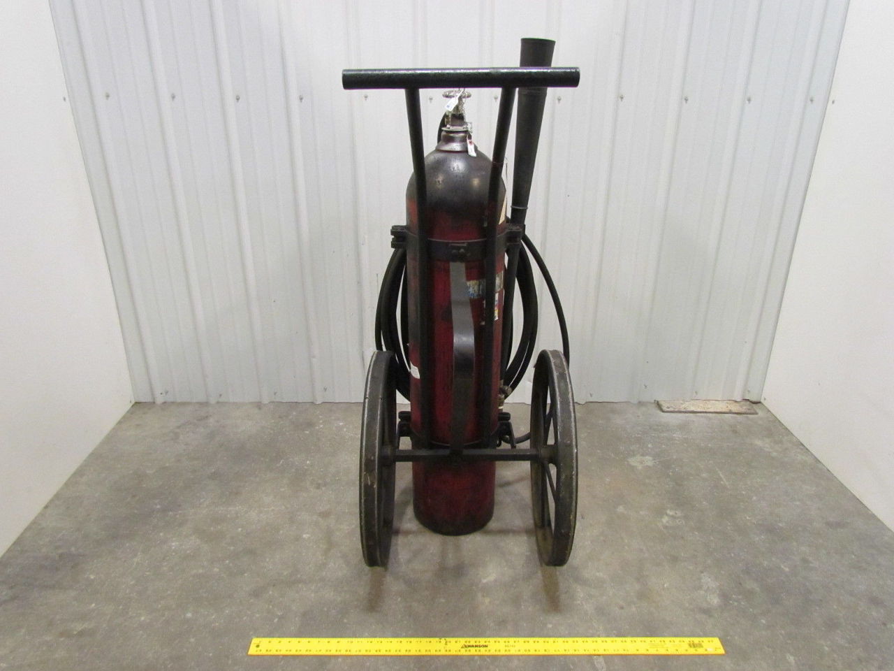 FyrFyter 75 Lb Carbon Dioxide Fire Extinguisher Hand Wheel Cart w/50