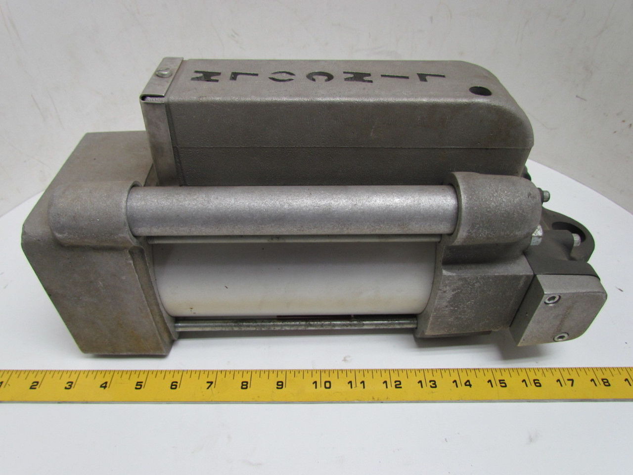 Lincoln 84804 Pneumatic Oil Pump Air Motor 4" Grease Pump Airmotor Ser