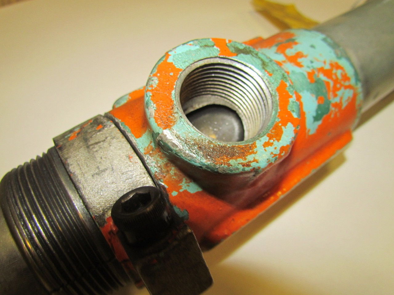 Alemite 7216 11 Air Operated Oil Pump for 55 gallon Drum 14 GPM Piston