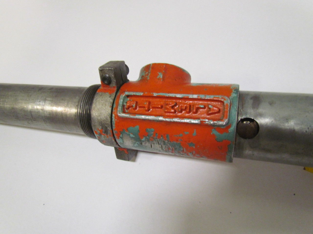 Alemite 7216 11 Air Operated Oil Pump for 55 gallon Drum 14 GPM Piston