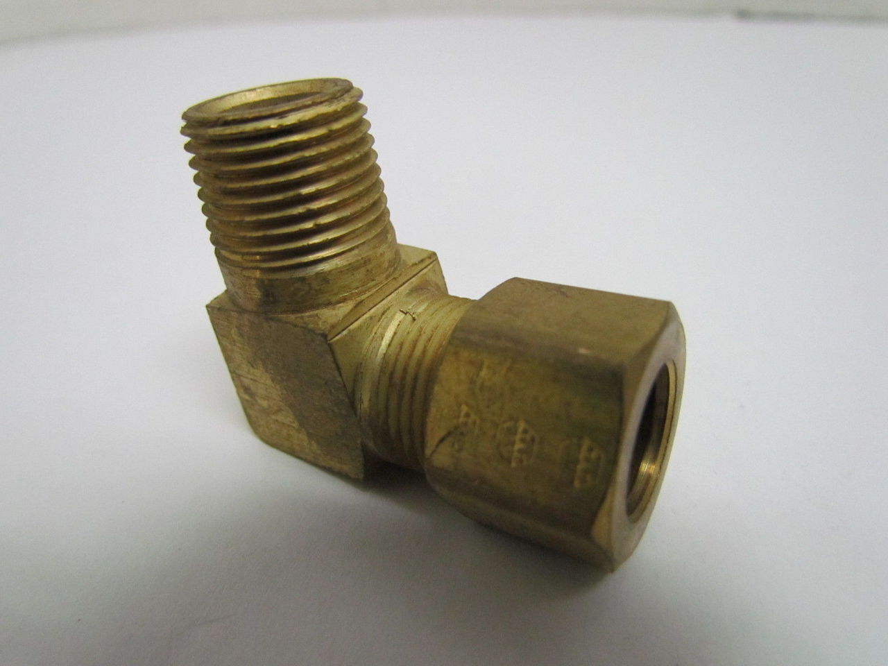 Eaton Weatherhead 69x8 90deg Male Elbow Tube Compression Fitting 1/2x3