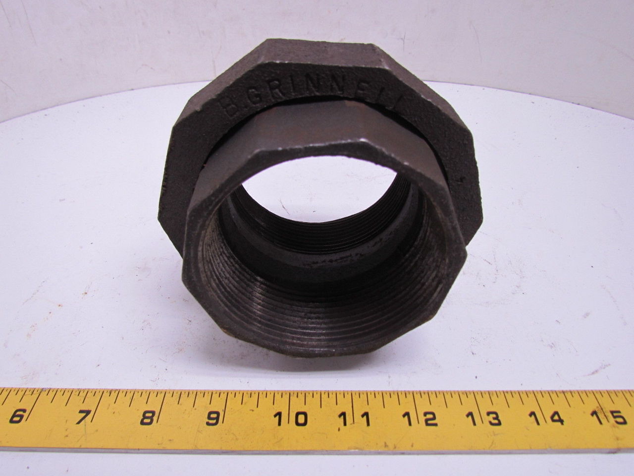 Grinnell 3" NPT Class 150 Malleable Iron Black Pipe Union Split