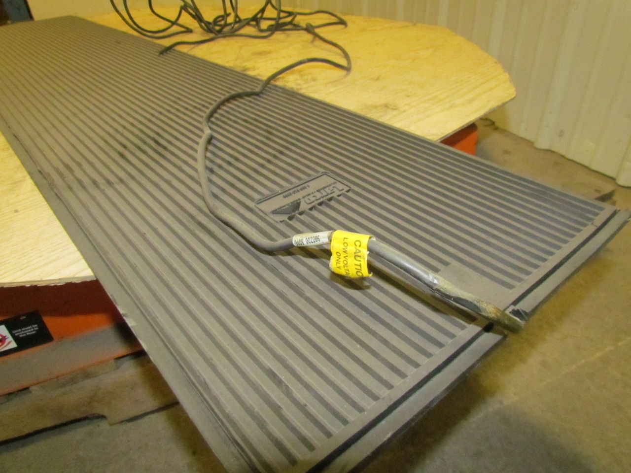 Larco Industrial Safety Switch Mat 72" x 12" Pressure Detection Mat eBay