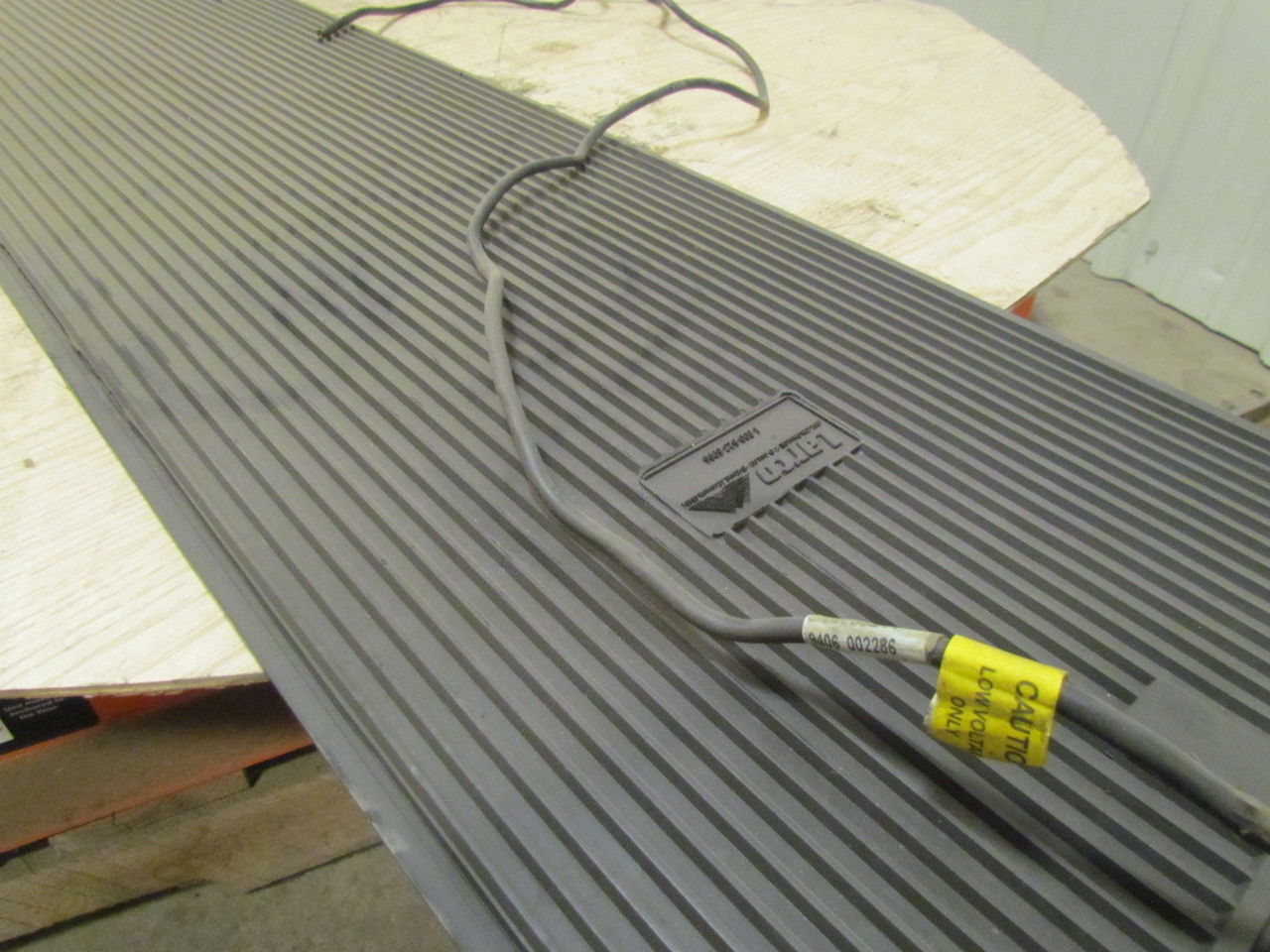 Larco Industrial Safety Switch Mat 72" x 12" Pressure Detection Mat eBay