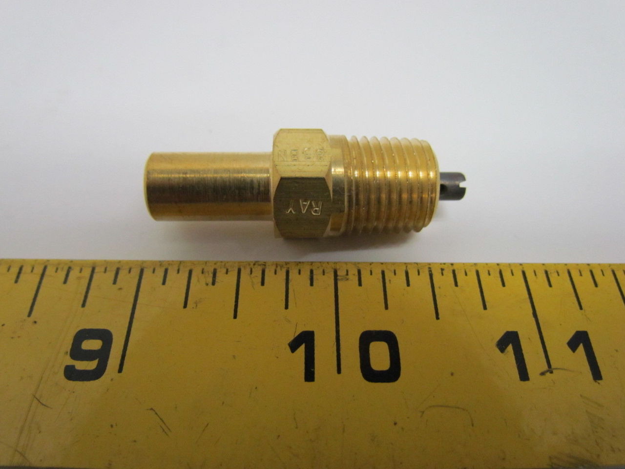 Ray 83BN 0005L Brass Pressure Snubber 1/4" NPT Gauge Shock/Pulsation