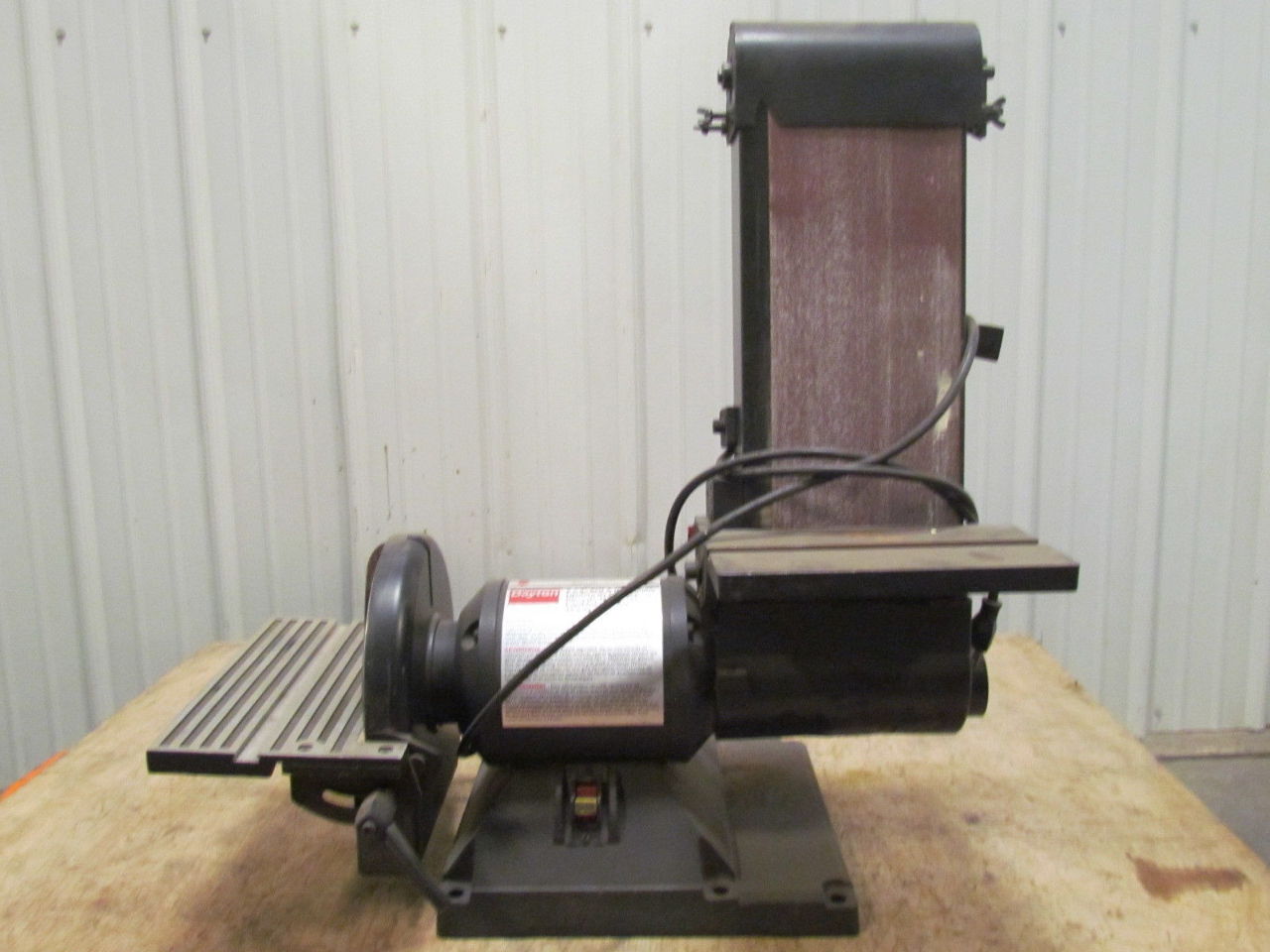 Dayton 6Y001 6" Belt Sander/9" Disc Sander 3/4 HP 3450 RPM 120V