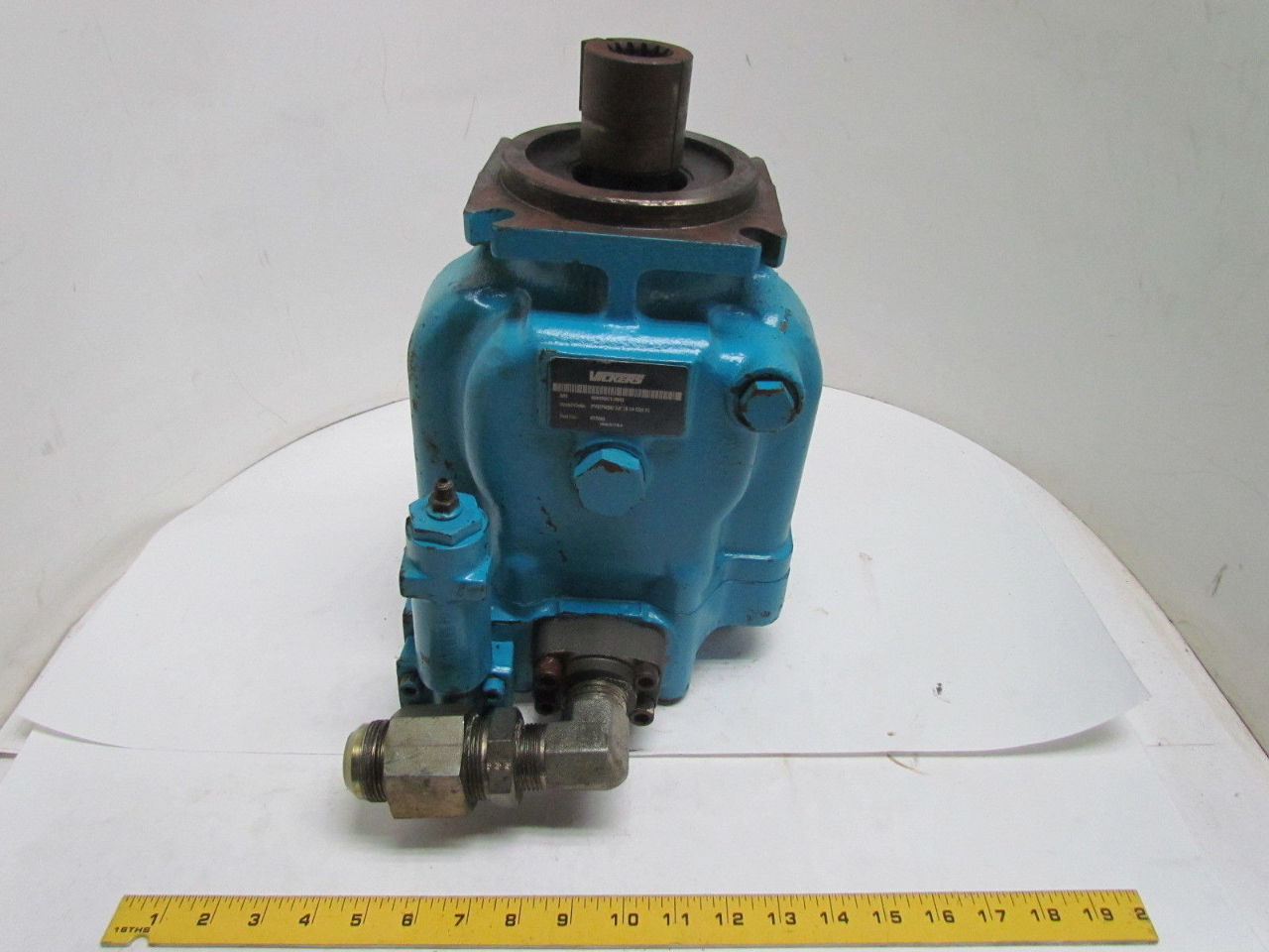 Eaton Vickers High Pressure Variable Axial Piston Pump 33 GPM1800 RPM