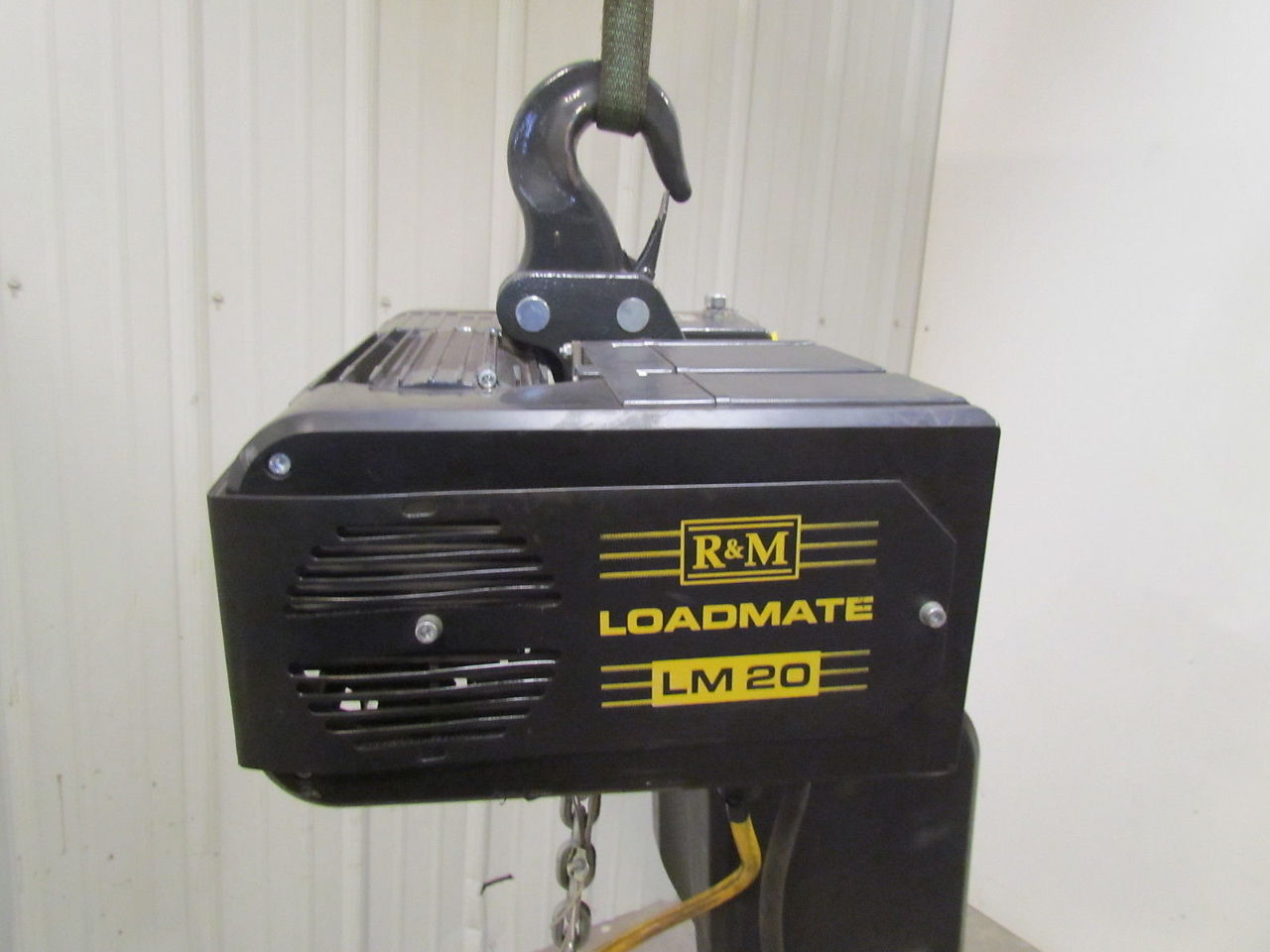 R & M Loadmate LM20 2 Ton Electric Chain Hoist 460V 15'8" Lift 32/8 FPM 2 Speed eBay