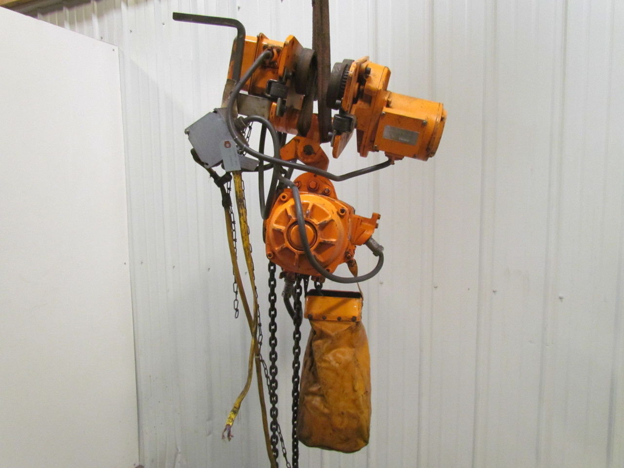 Harrington 2 Ton Electric Chain Hoist 3PH w/Power Beam Trolley 40FPM 18