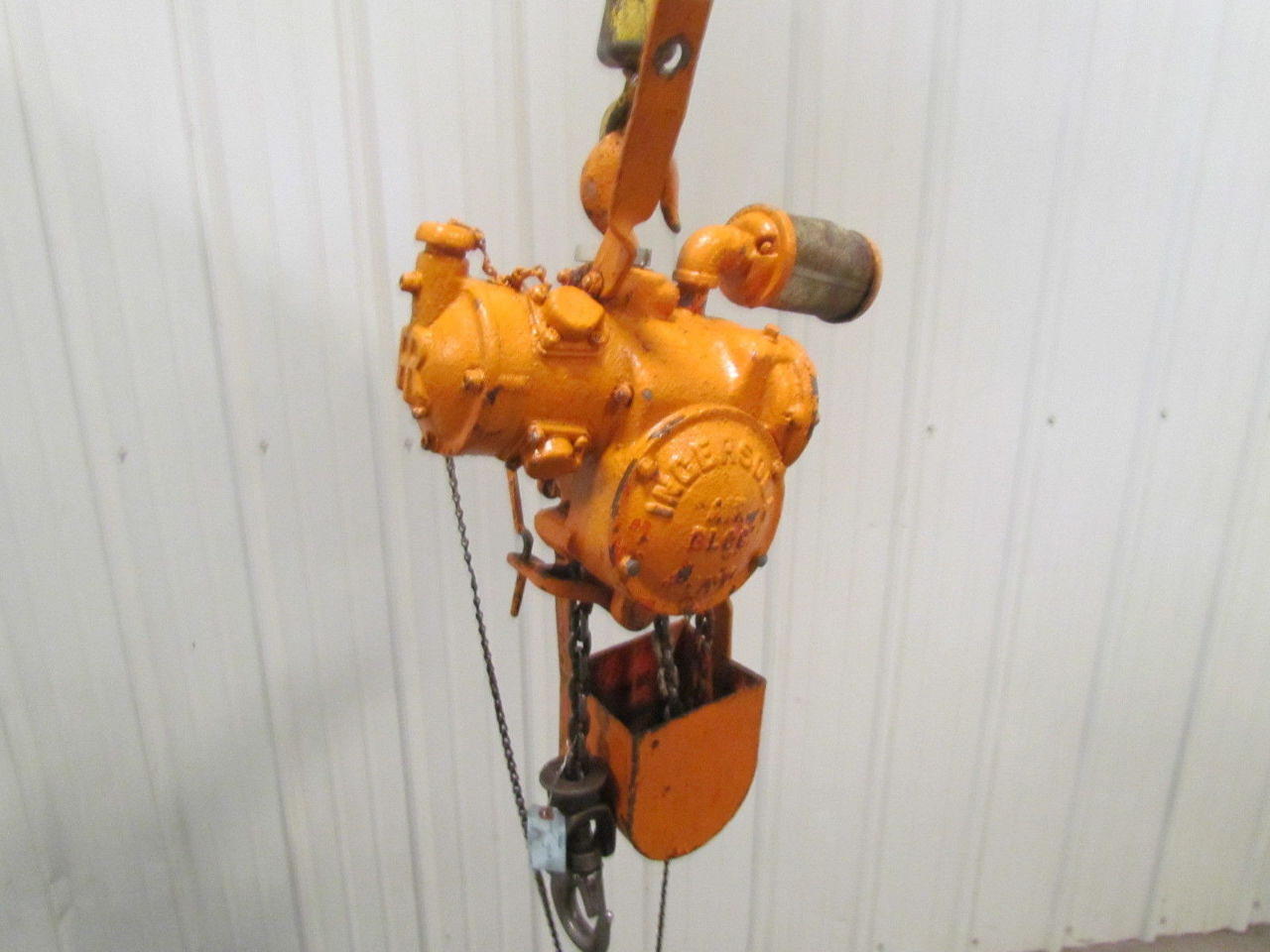 Ingersoll Rand A49775 Pneumatic Air Chain Hoist 11' Lift 1/8 Ton 300 LB