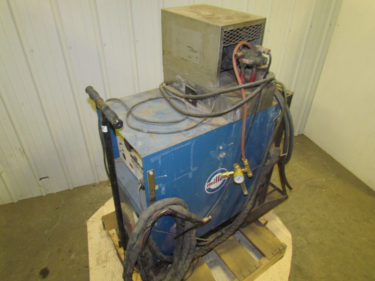 Miller SR15032 DC Welder Set Up For Tig Welding 150 AMP Water Cooled