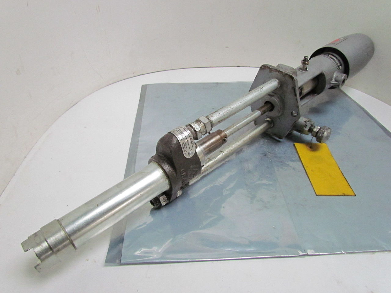 Graco 205595 203367 Air Powered Piston Pump 180 PSI 3/8"NPT & 1/2