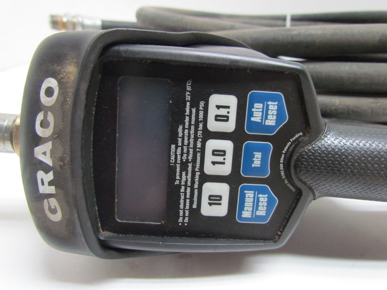 Graco LPD5 Electronic Manual Flow Meter 9 Volt 3/8" Tube 75 deg Bend 1000 PSI eBay