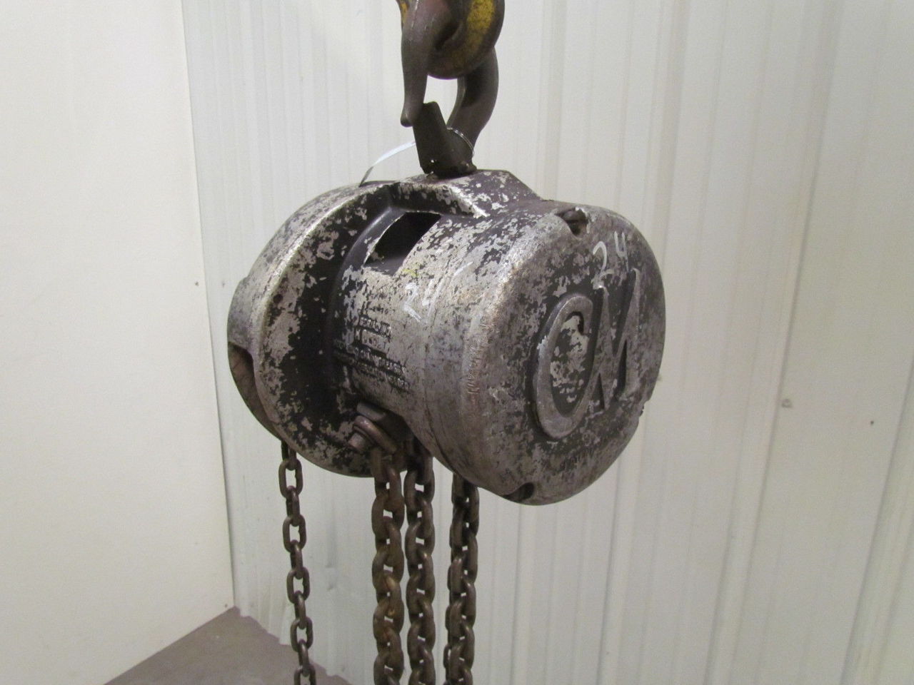 CM Cyclone Model M 2 Ton Manual Chain Fall Hoist 24' Lift 4000 lb Cap