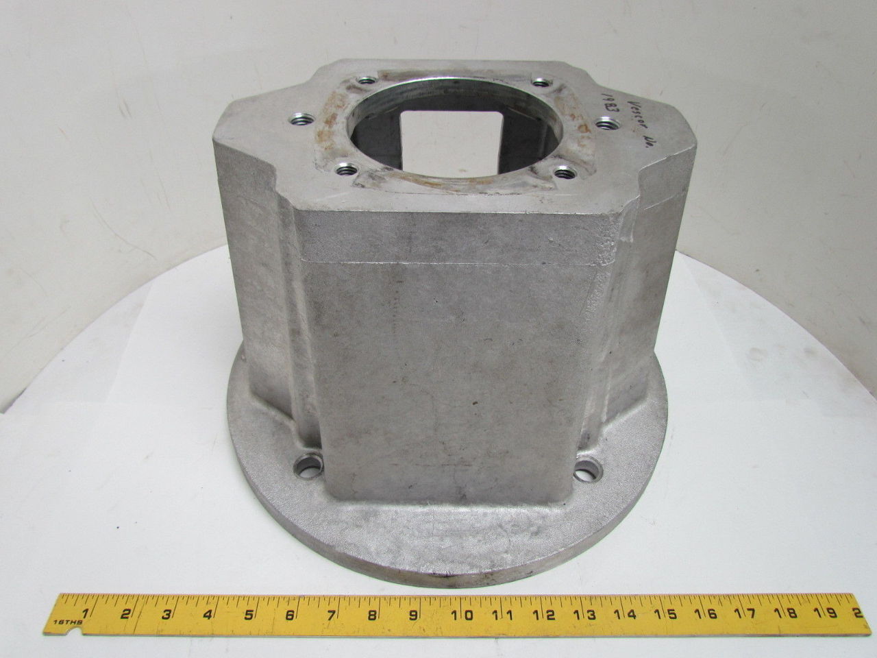 Lube Devices Pump Motor Adaptor 324405TC/TSC/UC/USC C Face SAEC 2,4