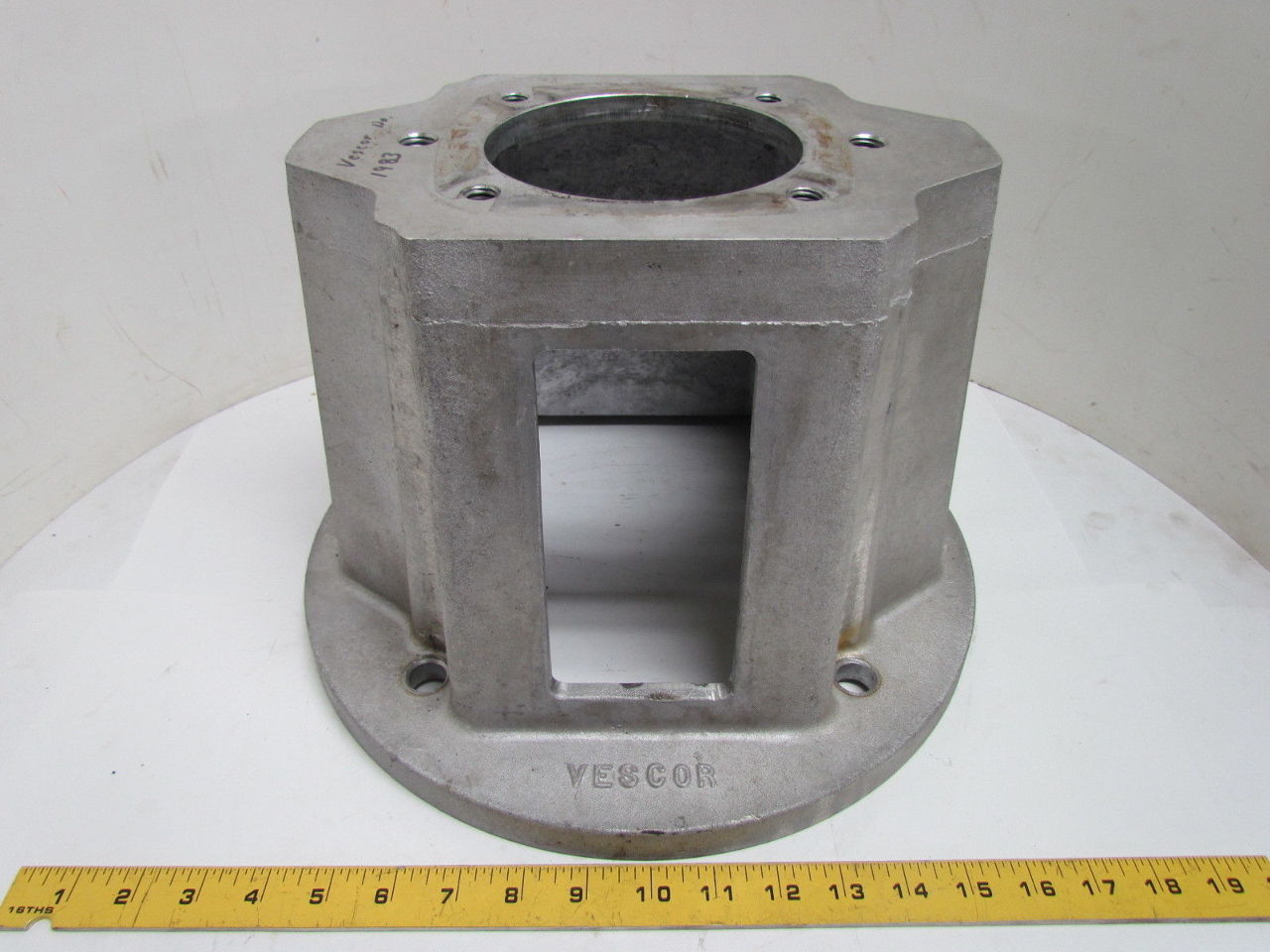 Lube Devices Pump Motor Adaptor 324405TC/TSC/UC/USC C Face SAEC 2,4